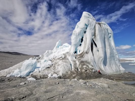 A glacier in Greeland